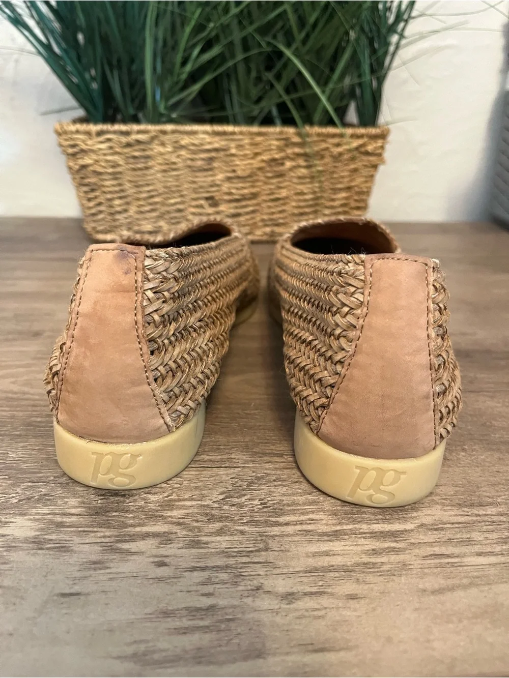Authentic Paul Green Lori Woven Flats